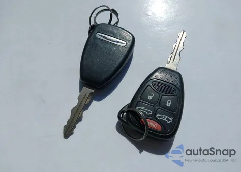 2014 Chrysler 200 Touring z USA, uszkodzony, nr VIN 1C3BCBEB3EN153329